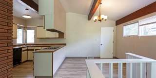 University Area Home - 4 Bed - 3 Bath Gallery 35