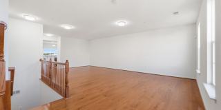 43849 KINGSTON STATION Terrace Gallery 12