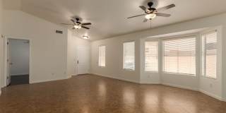 4634 E Grovers Avenue Gallery 25
