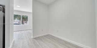 2352 SW 5th St Gallery 10
