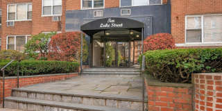 10 Lake Street unit: 1B Gallery 1