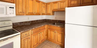 8287 NE Miami Ct Gallery 1