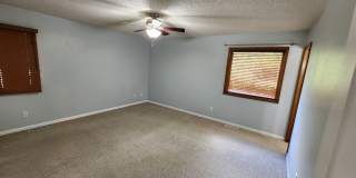 2-Car Garage + Washer & Dryer + Recently Updated! Available September 3rd! Gallery 8