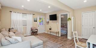 Beautiful Spacious 3-bedroom 2-Bath in Oakland! Gallery 4