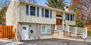 19204 Saint Johnsbury Lane Gallery 1