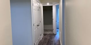 Updated 5BR 3bath house with off street parking! Gallery 22