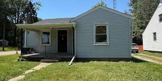 Two bedroom home with one car garage for rent - Canton NE Gallery 1