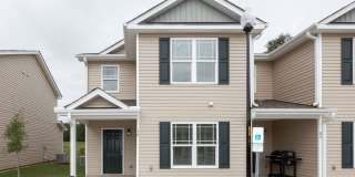 Two Story Townhome! Gallery 1