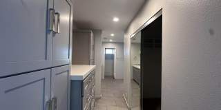 4 Saturn Circle Gallery 25