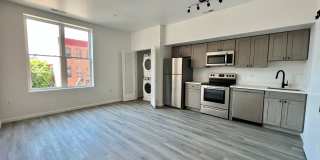 725 W Pratt Gallery 94