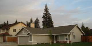 NICE SINGLE STORTY HOME IN WEST ROSEVILLE! Gallery 1