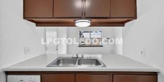 1220 Bedford Woods Dr.-16 Gallery 7