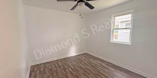 Updated 6 Bedroom Home! Gallery 19