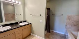 3-bedroom, 2.5 bathroom partially furnished home in Saint Joseph Gallery 19