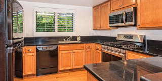 Spacious 3BD/2.5BA Mesa Townhome! (Walking distance to the beach) Spacious 3BD/2.5BA Mesa Townhome! (Walking distance to the beach) Gallery 4