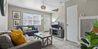 464 E Norwich Avenue Gallery 1