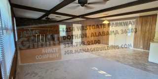 306 Mustang Drive Gallery 4