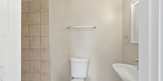 1452 Summit Street Gallery 9