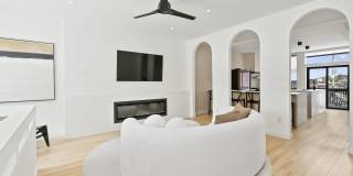 4037 Penn Avenue Gallery 11