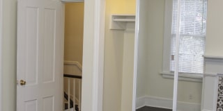 201 W Duffy Street -  B Upstairs Gallery 9