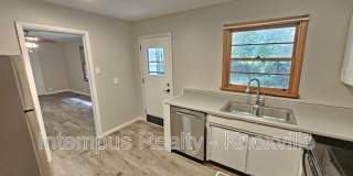2000 Nandina Dr Gallery 7
