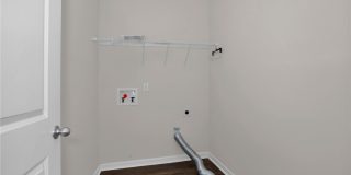 2346 Spinning Wheel Road Gallery 23