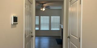 Stunning Home located in central Johnson City! Gallery 8