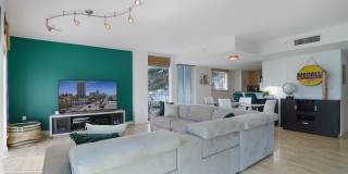 7600 Collins Avenue Gallery 10