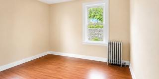 137 Hammond Ave Gallery 35