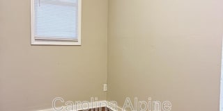 104 Miller St. Gallery 18
