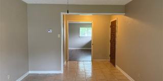 205 E Broadway Boulevard Gallery 11