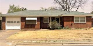 1306 46th Place Gallery 1