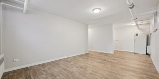 South Josephine Apartments Gallery 13