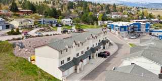 Spacious Sun-filled 3 bed 2.5 Bath Townhouse Gallery 28