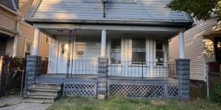 Charming 3-Bedroom Property in Prime Location Gallery 1