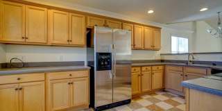 Large 2 BR, 2 BA Dual Master Suite in Boiling Springs Convenient to Shopping, Dining, Easy Access to I-85 Gallery 8