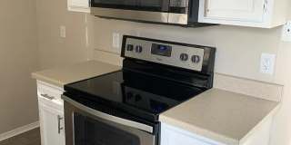 Cozy 2 Bedroom Duplex in the Heart of Broken Arrow Gallery 4