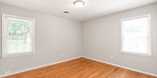4 Bedroom Ranch w/ Fenced Yard Gallery 16