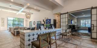 The Maddox Gallery 43