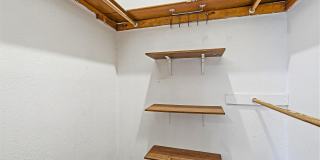 10902 YOGI BERRA Circle Gallery 23