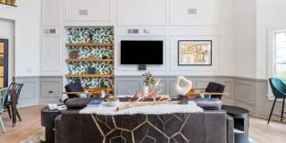 Sofi at Salem Station Gallery 25