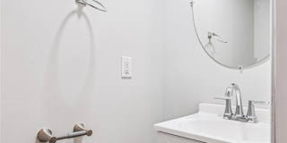 1324 West Lombard Street - 2 Gallery 17