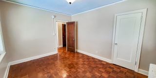 The Green Lodge Gallery 32