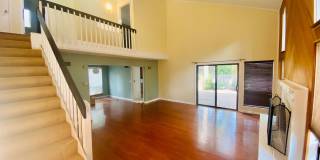 {13042} Contemporary in Lenexa + Fenced Yard + All Appliances Included {13042} Contemporary in Lenexa + Fenced Yard + All Appliances Included Gallery 5