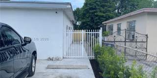320 NE 160th St Gallery 15
