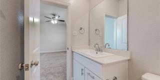 961 Waterview Drive Gallery 28