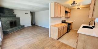 Gorgeous Remodeled 4+2 - $2800 Gallery 6