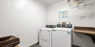 2020 WALNUT STREET Gallery 15