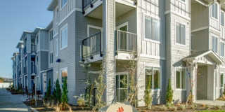 1420 Maple Grove Apartments Gallery 1