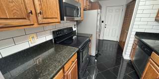 Upscale Mountain Side  2 Bed 2 Bath Townhome in El Paso perfectly located Gallery 29